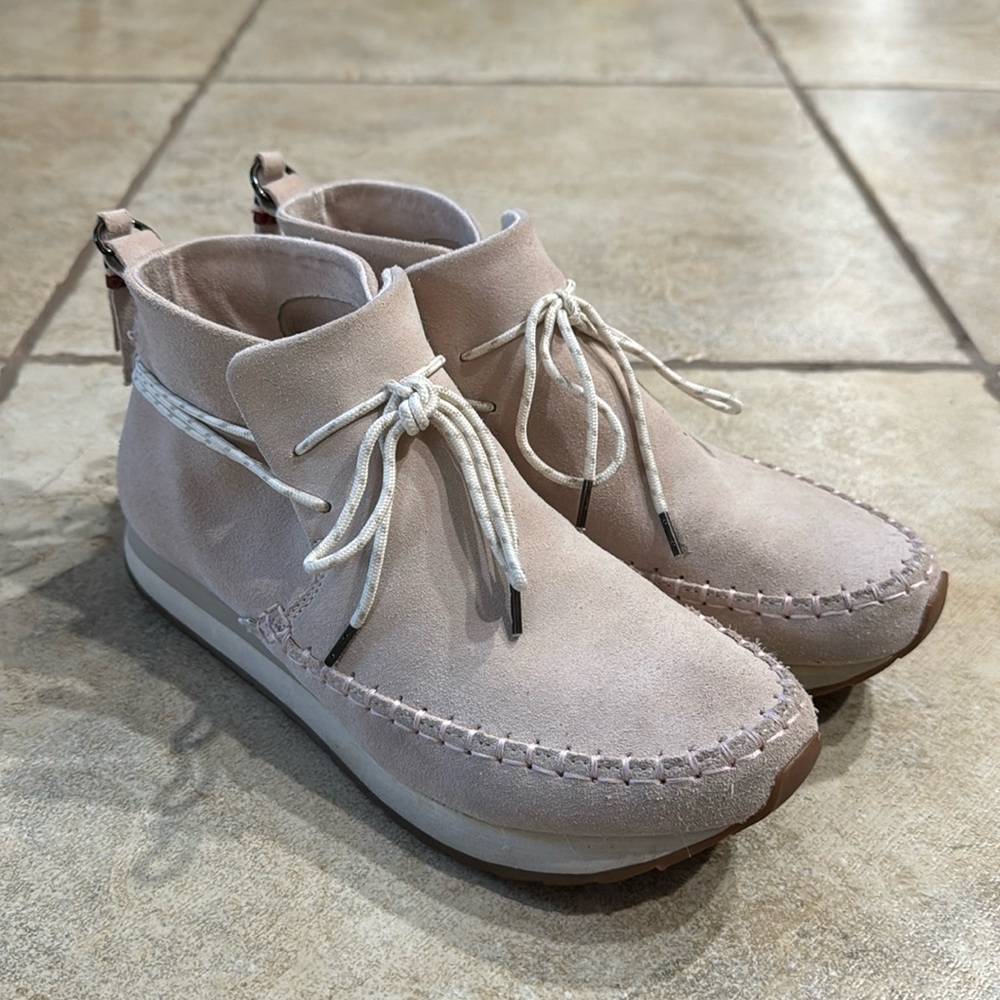 Tom’s Shoes